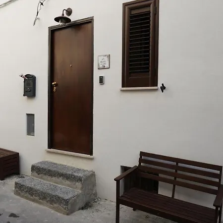 La Casetta Di Sveva Guest house *
